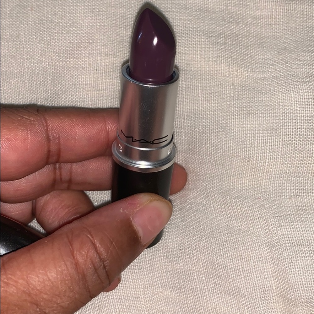 Mac creamsheen lipstick in boyfriend stealer
